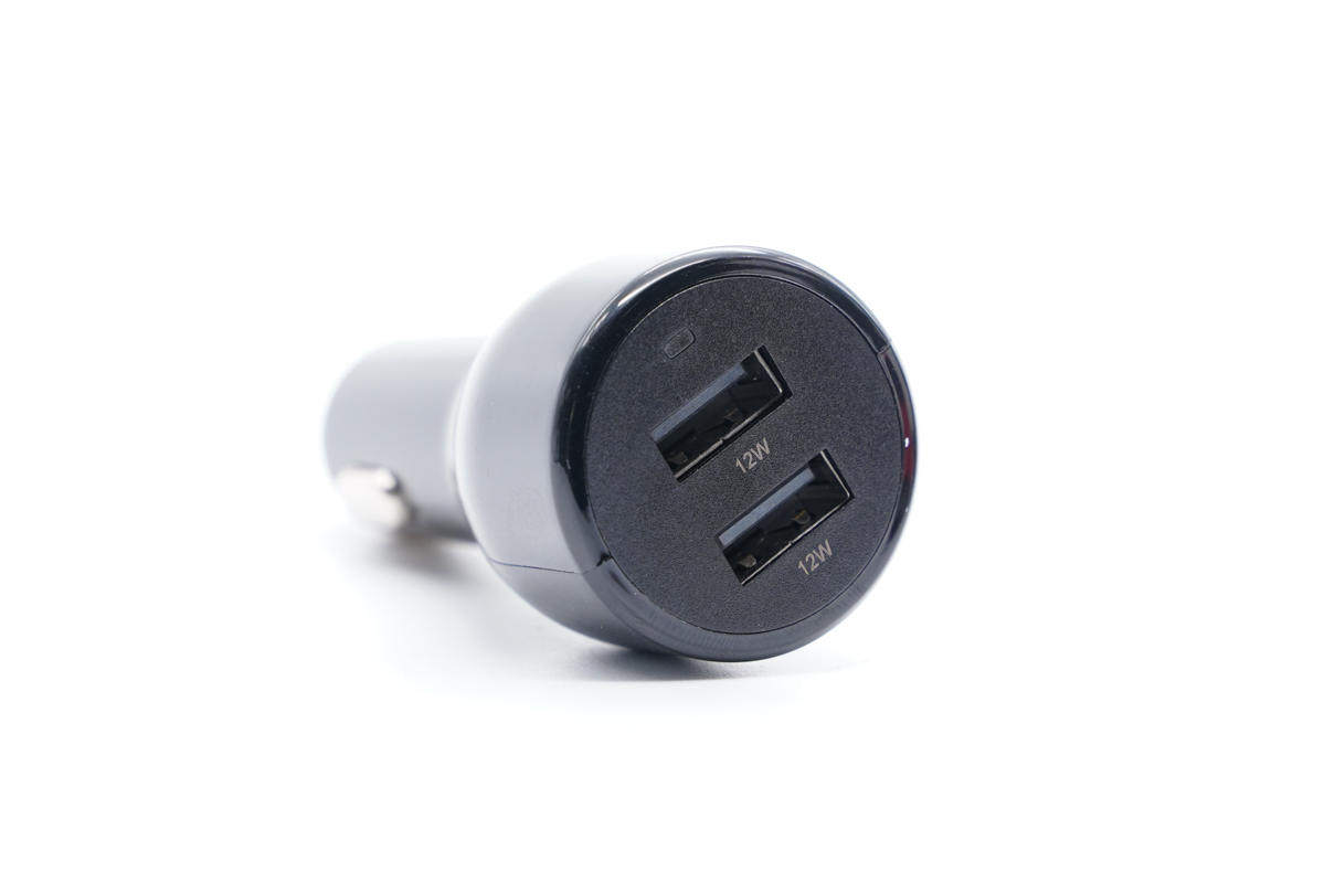 拆解报告:INSIGNIA影雅双A口24W车充NS-MCC24W2K-充电头网