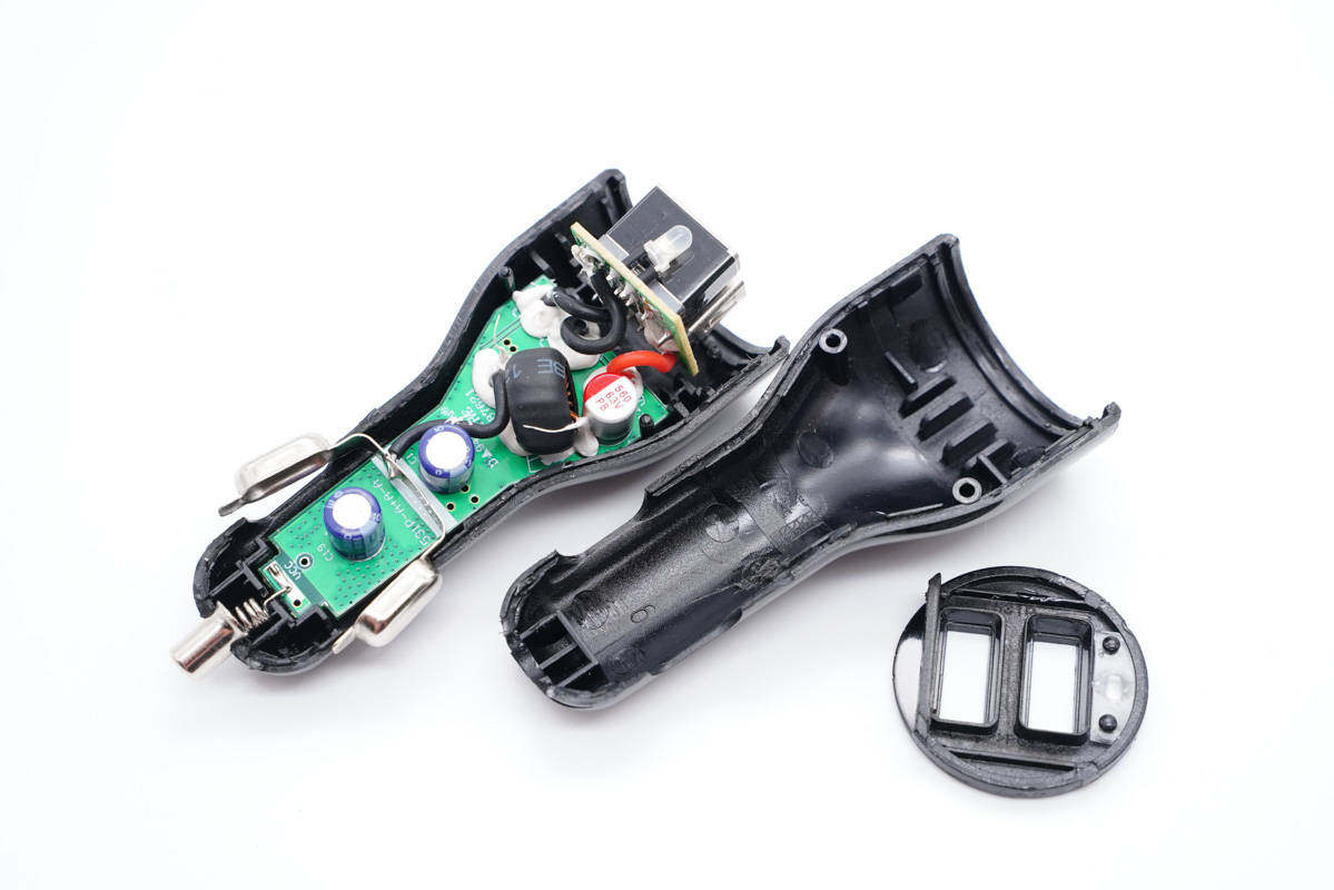 拆解报告:INSIGNIA影雅双A口24W车充NS-MCC24W2K-充电头网