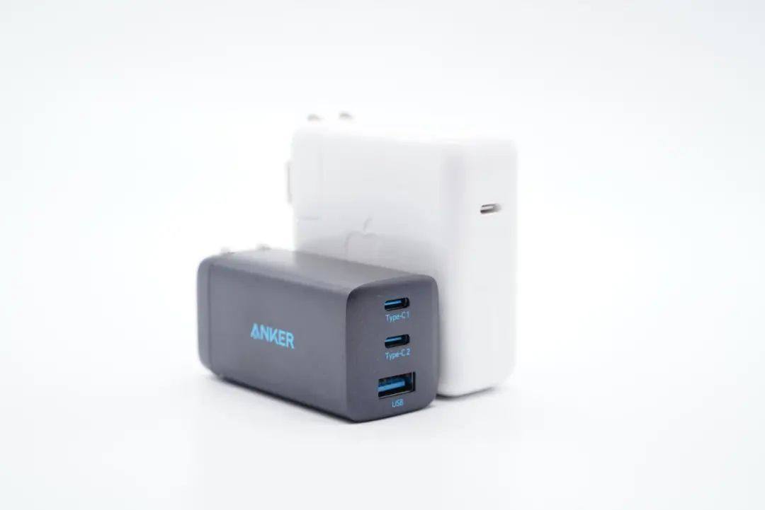 拆解报告：Anker安克65W 2C1A氮化镓充电器（英雄联盟版）-充电头网