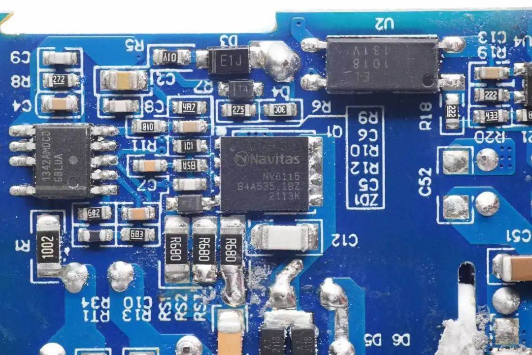 拆解报告:Anker安克65W 2C1A氮化镓充电器(英雄联盟版)-充电头网
