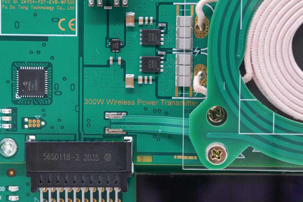 MICROCHIP微芯发布300W工业级无线充方案，支持FOD和NFC检测-充电头网