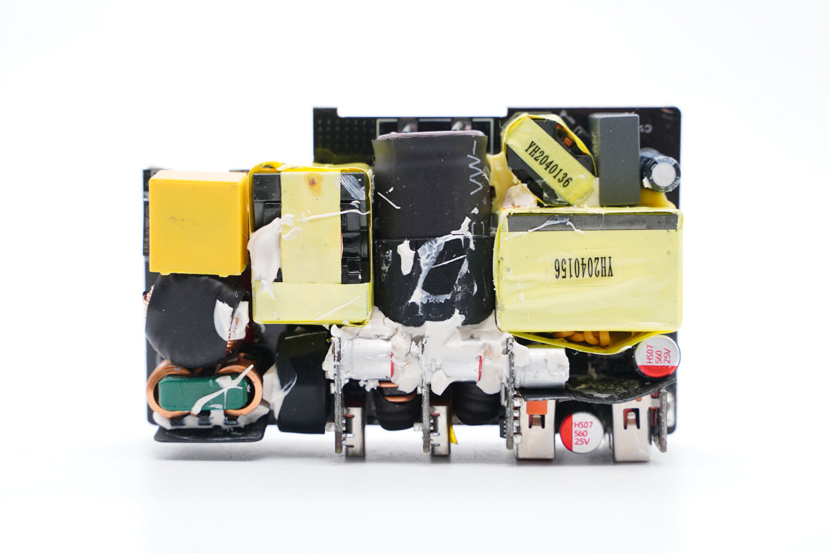 拆解报告:Baseus倍思100W 2C2A氮化镓二代快充CCGAN100UC-充电头网