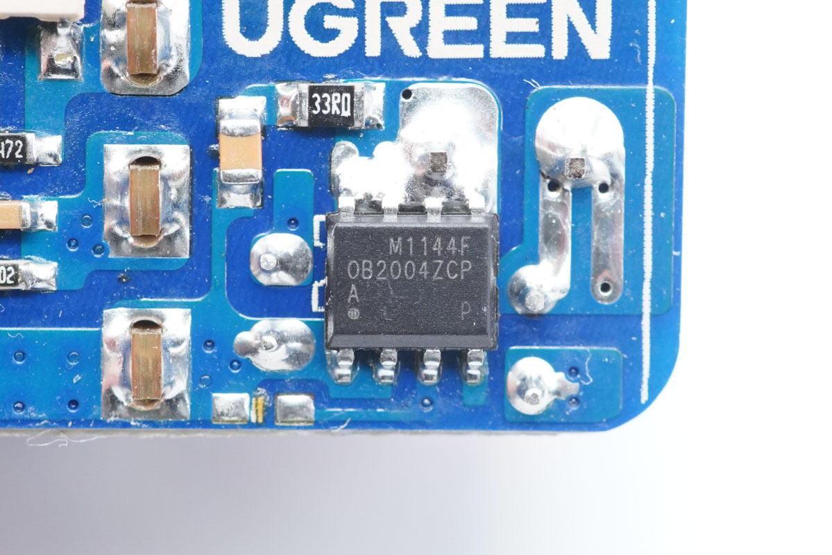 拆解报告：UGREEN绿联40W双C口快充充电器CD243-充电头网