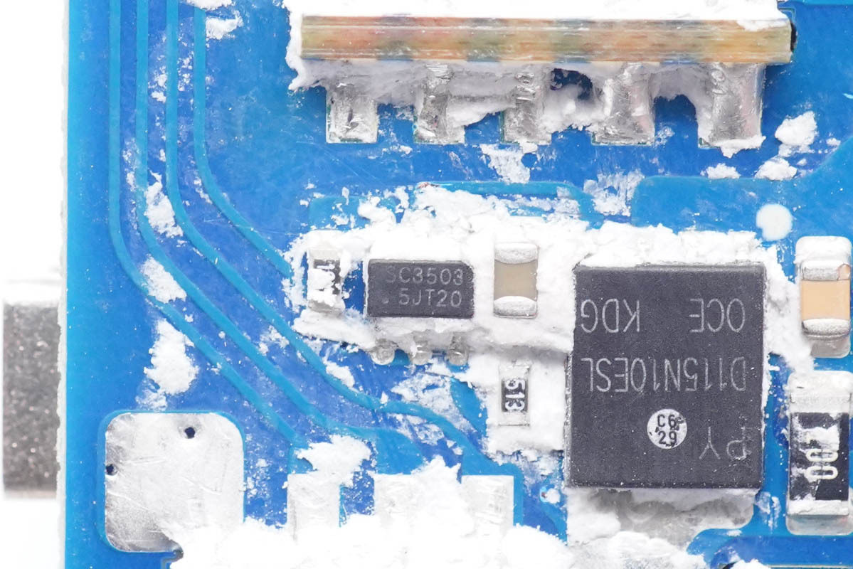 拆解报告：UGREEN绿联65W智充魔盒 2C2A氮化镓快充插座CD268-充电头网
