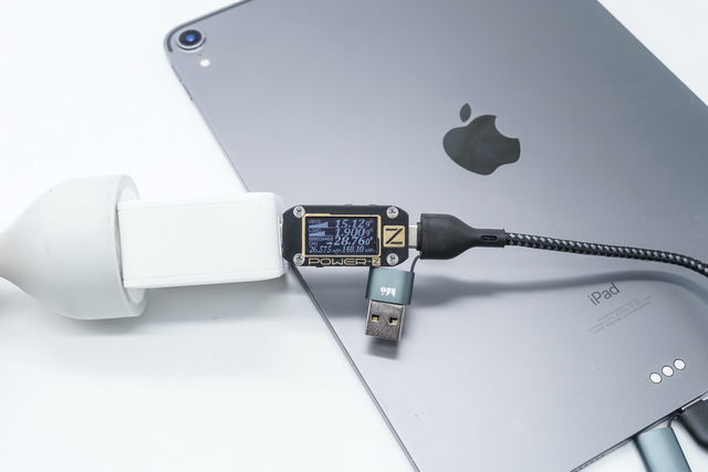 魔栖推出30W 1A1C充电器，双口输出完美适配iPhone13-充电头网