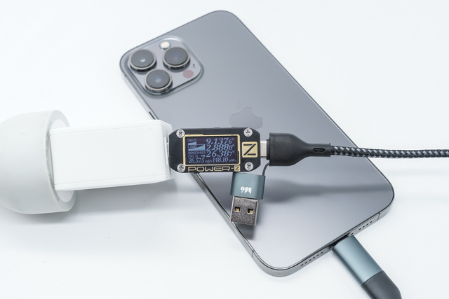 魔栖推出30W 1A1C充电器，双口输出完美适配iPhone13-充电头网
