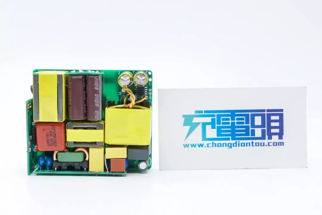 恩智浦推出TEA2209T主动整流控制器，有效提高电源功率密度-充电头网