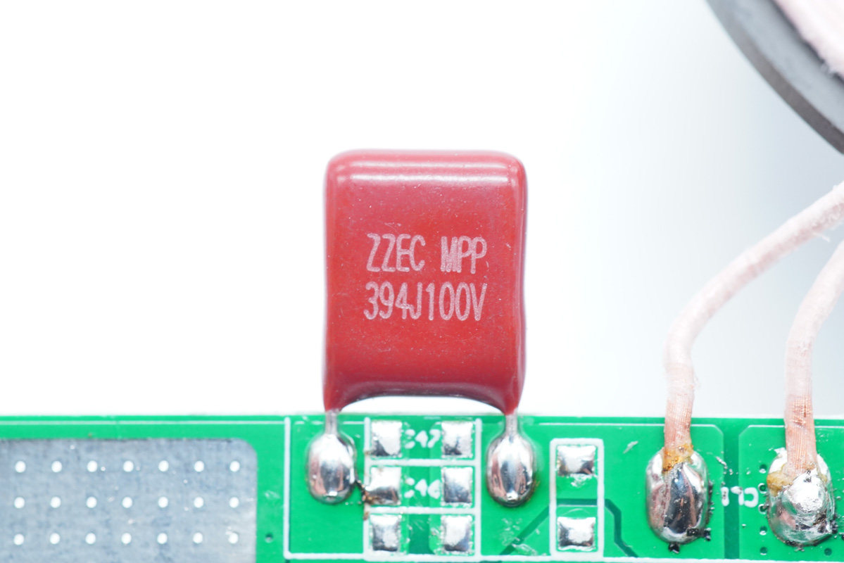 拆解报告：TODO三合一磁吸无线充电器CR-025-充电头网