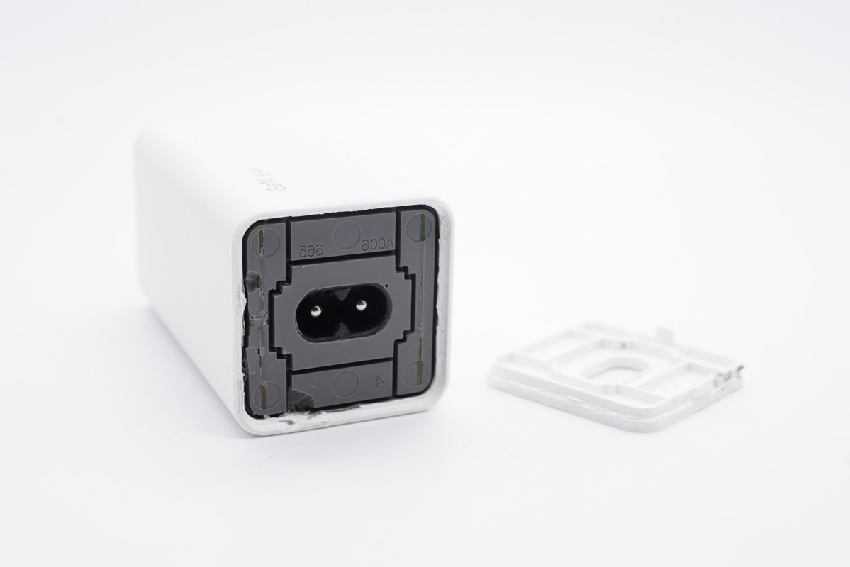 拆解报告:PiLOT今翔65W 2A2C四口快充氮化镓充电器AC06665-充电头网