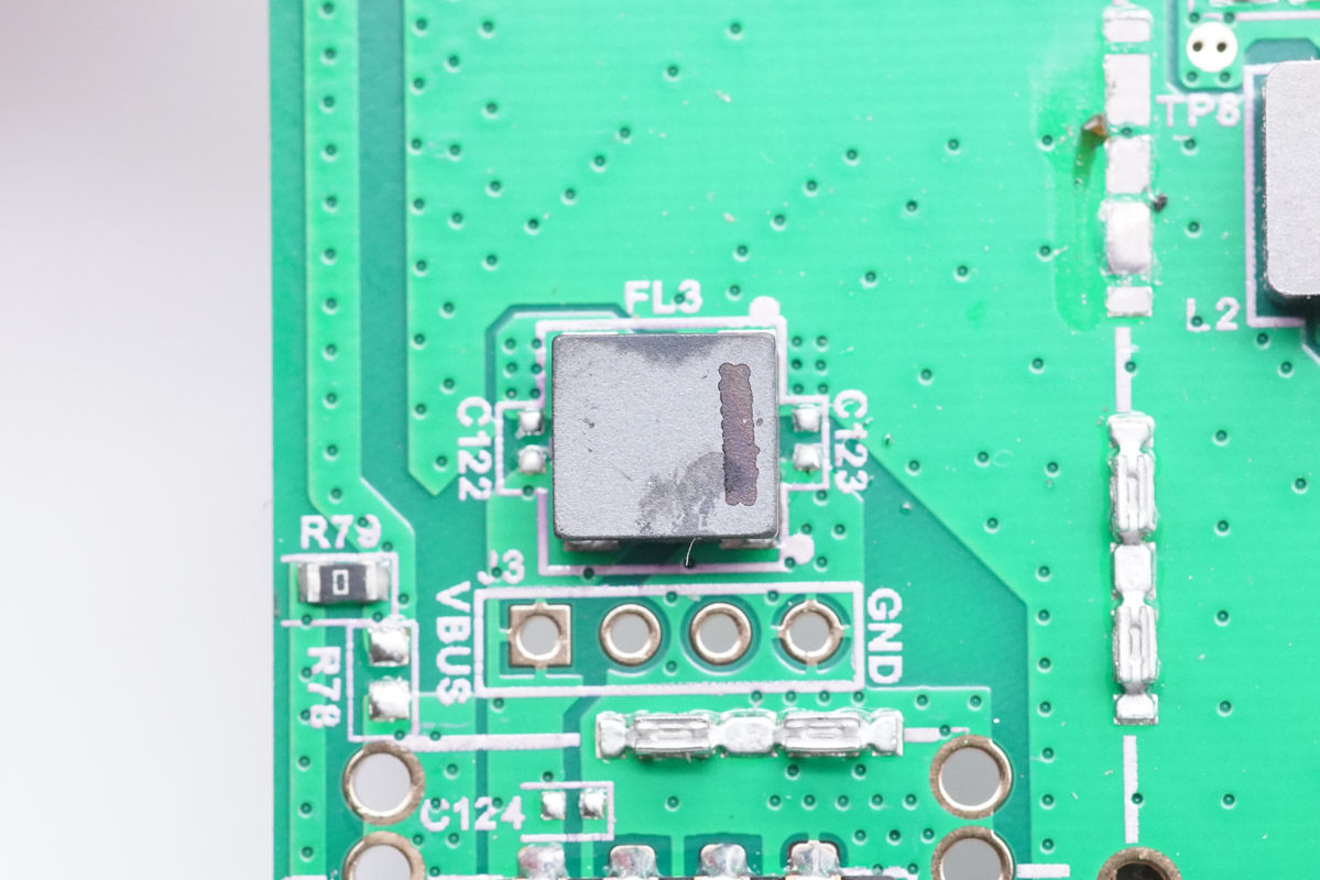 拆解报告：belkin贝尔金MFM认证三合一磁吸无线充电板WIZ016-充电头网