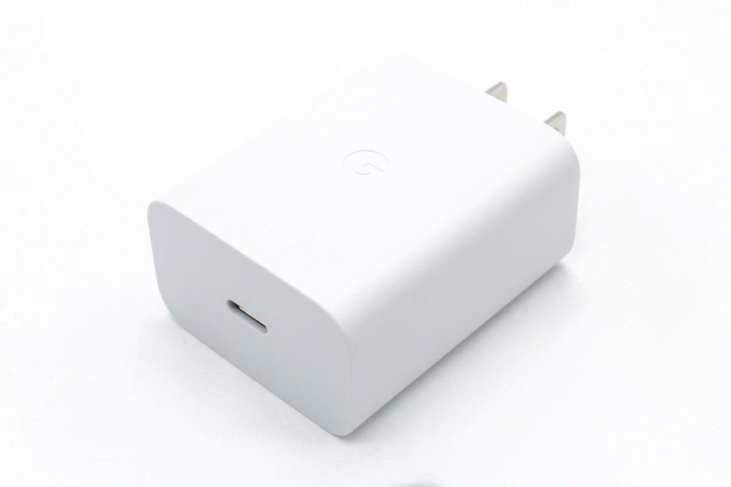 为 Pixel 6 准备，却成了苹果的嫁衣？Google 30W充电器评测-充电头网