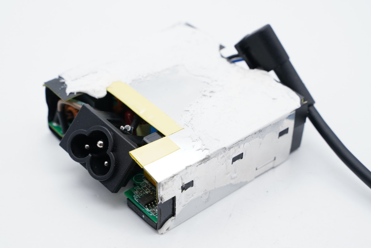 拆解报告:ASUS华硕ROG 100W PD快充充电器A20-100P1A-充电头网