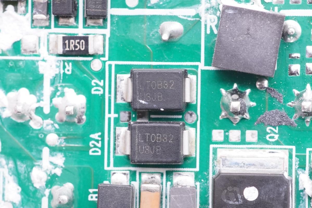 拆解报告:ASUS华硕ROG 100W PD快充充电器A20-100P1A-充电头网