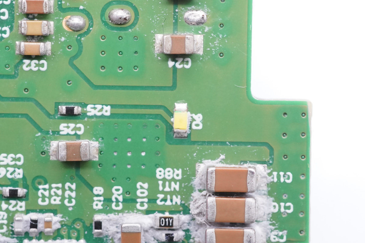 拆解报告:HP惠普60W车载扩充底座TPA-L601AA-充电头网
