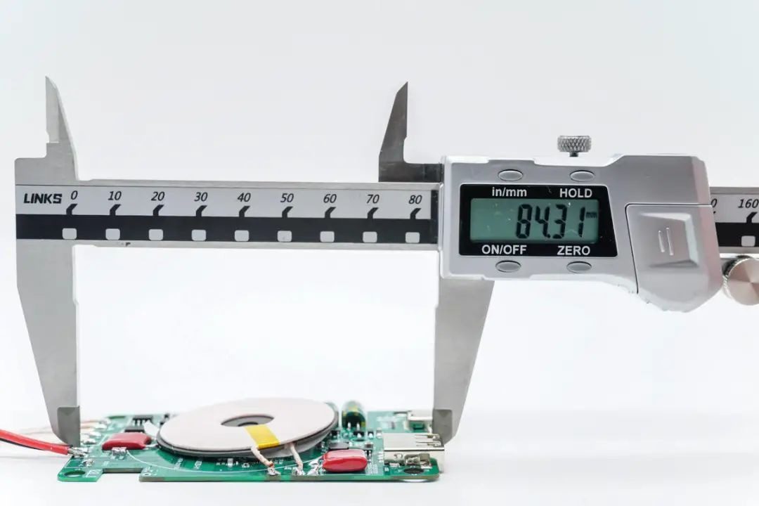 卓芯微推出一芯双充+Watch整合无线充方案-充电头网