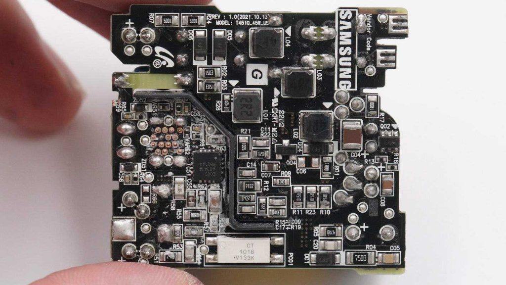 拆解报告：三星Galaxy S22+原装45W氮化镓充电器EP-T4510-充电头网