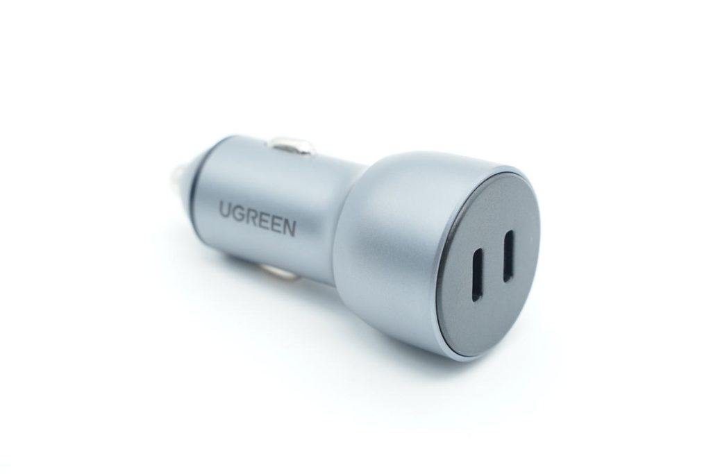 拆解报告:UGREEN绿联40W双C口快充车充-充电头网