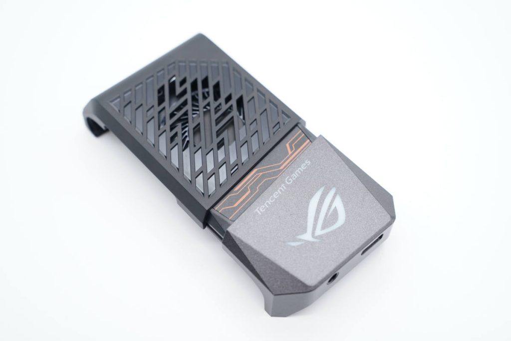 拆解报告:华硕ROG Phone 2 AeroActive酷冷风扇2-充电头网