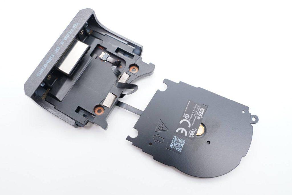 拆解报告:华硕ROG Phone 2 AeroActive酷冷风扇2-充电头网