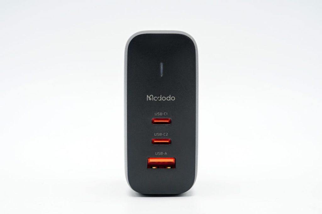 红点设计奖加持，麦多多65W三口氮化镓充电器评测-充电头网