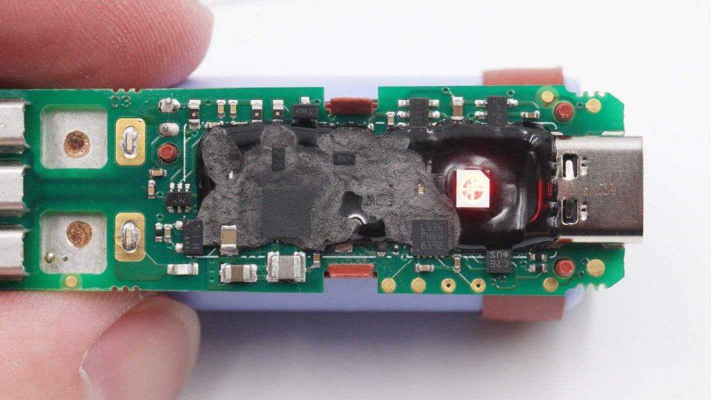 拆解报告:BOSCH博世YOUseries悠系列USB-C充电钻Drill-充电头网