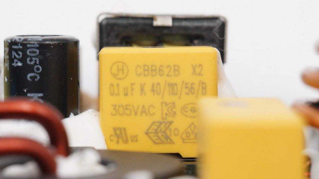 拆解报告:GACNE广汽2860W交流充电枪ZC-16VSP-充电头网