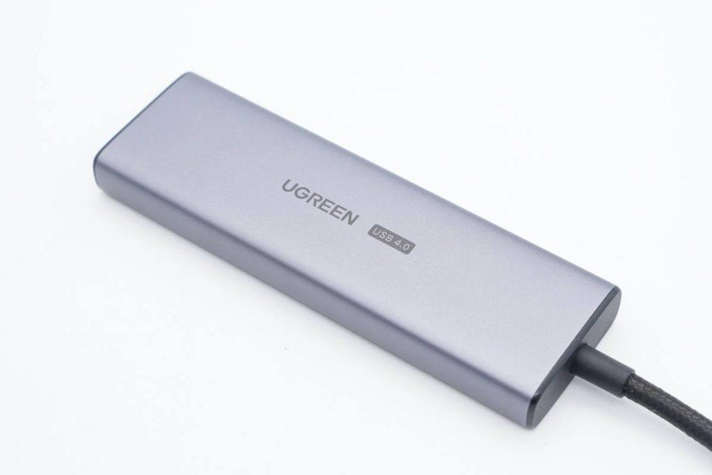 拆解报告：UGREEN绿联8K USB4多功能扩展坞CM500-充电头网