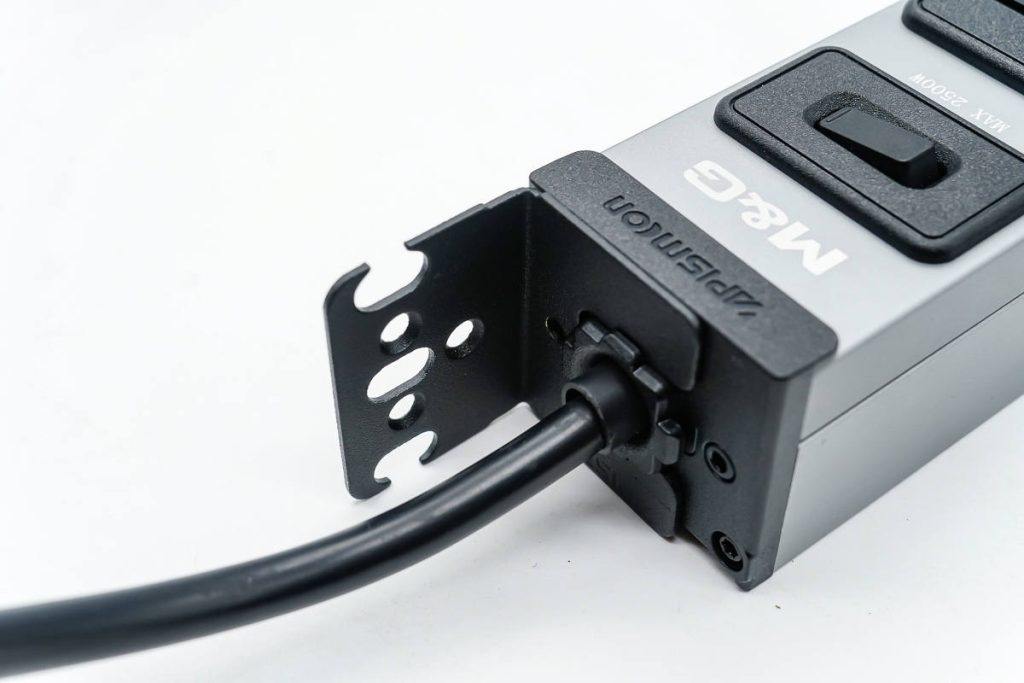 自带USB输出，兼顾普通消费者，突破电气M&G安推系列快充PDU评测-充电头网