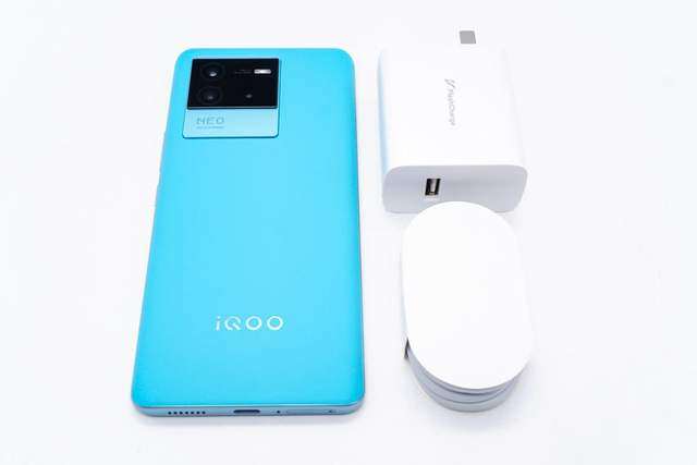 为游戏打造,赛场持续输出,iQOO Neo 6充电兼容性测试-充电头网