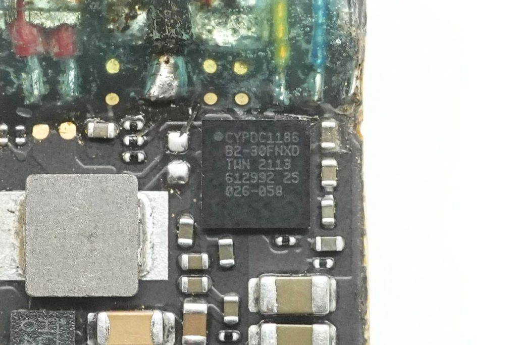 拆解报告：Apple苹果3米雷电4 Pro数据线A2162-充电头网