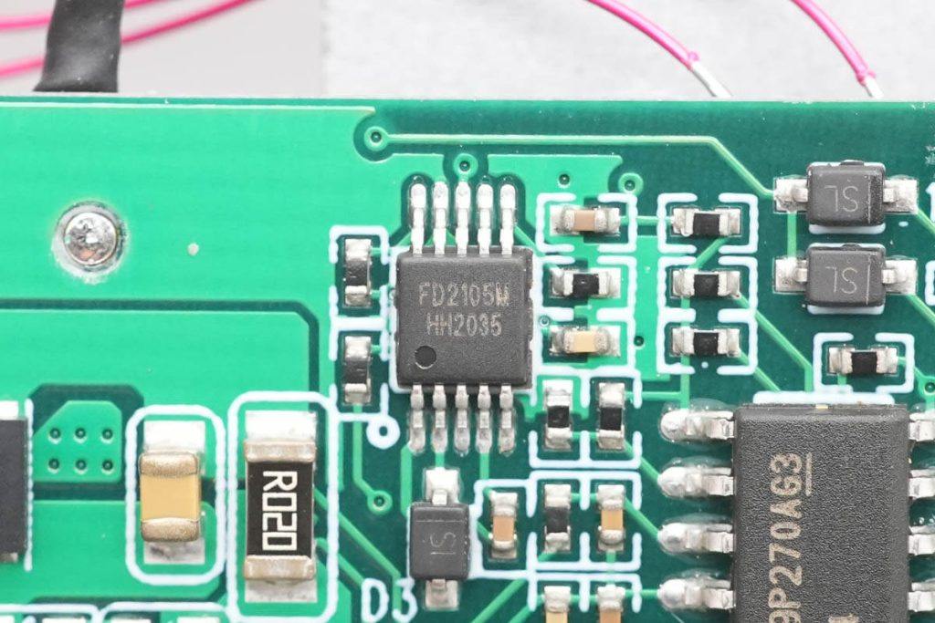 拆解报告:ALOGIC 18W 1A1C多设备无线充电站-充电头网