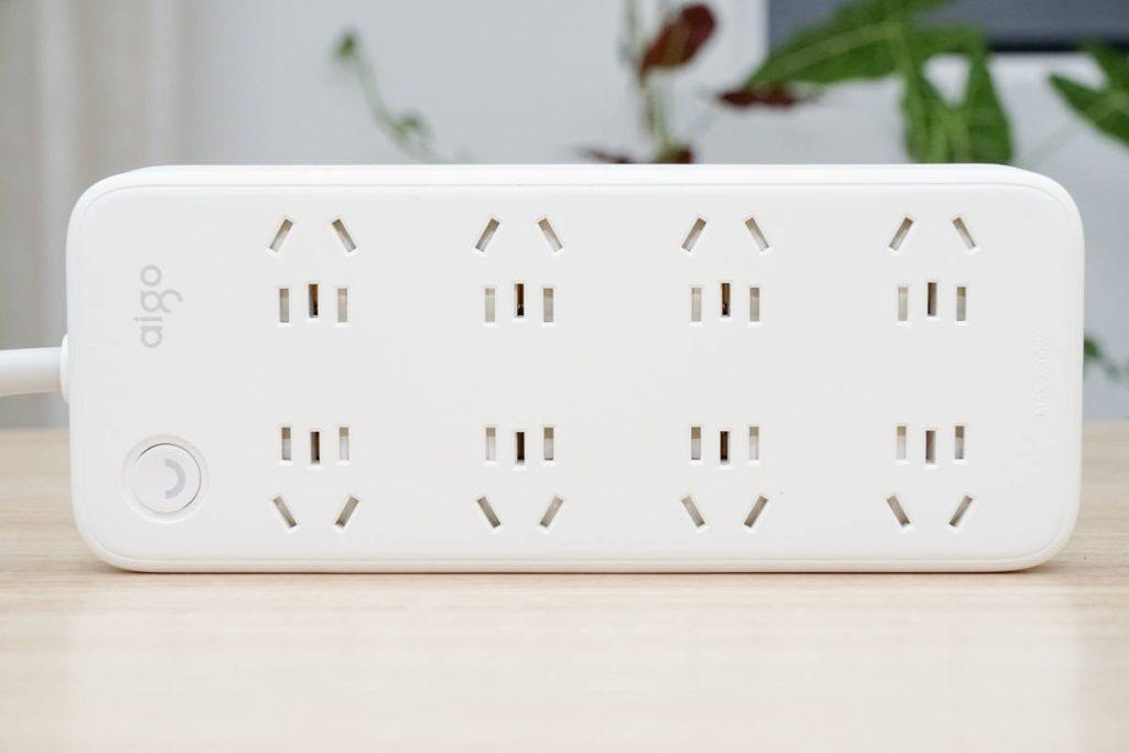 aigo八位延长线插座开箱图赏