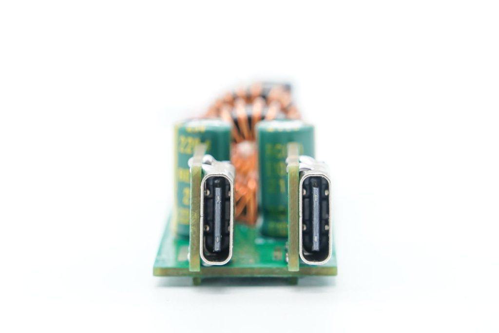 富满云矽推出高集成多口互联降压芯片XPM52C-充电头网