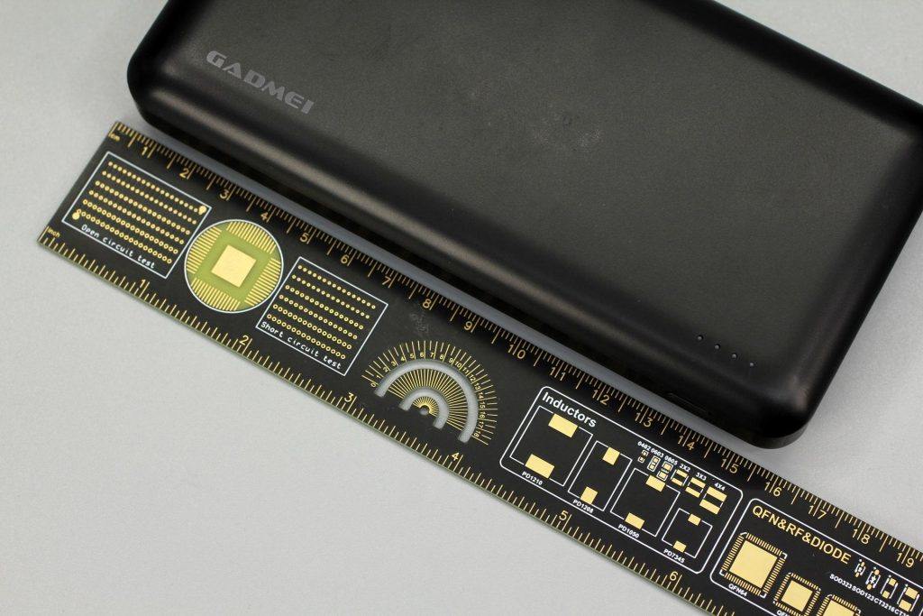 拆解报告:GADMEI 100W 2C1A双向快充移动电源T2100-充电头网