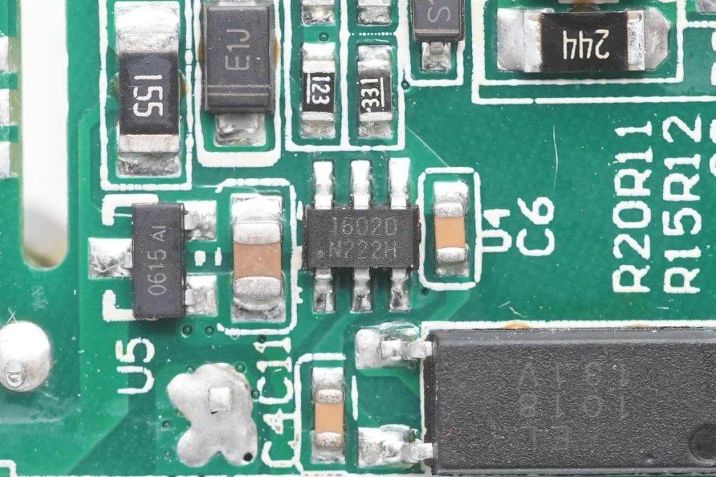 拆解报告:mophie 30W PD快充充电器-充电头网