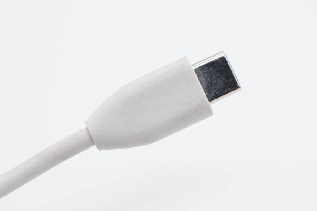 拆解报告:eero 24W PD快充充电器C010001-充电头网