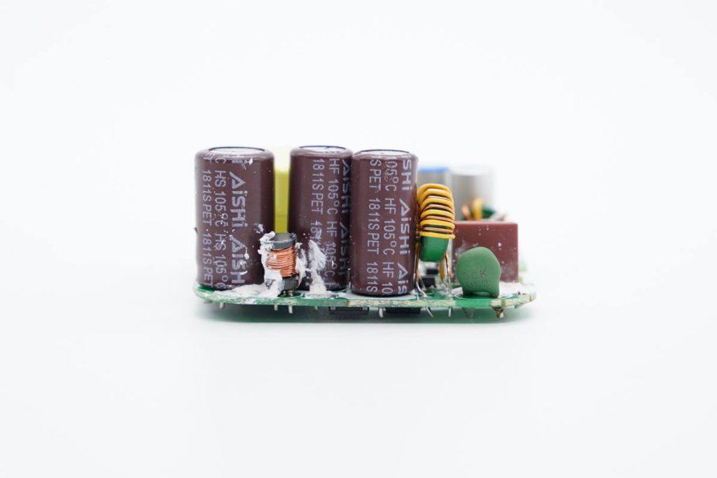 拆解报告:eero 24W PD快充充电器C010001-充电头网