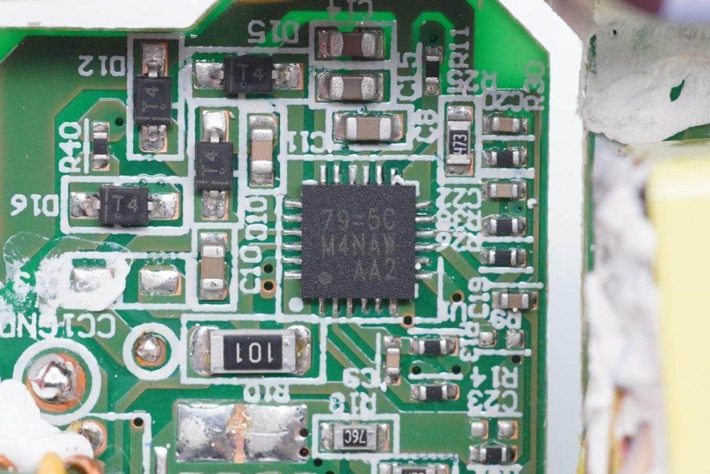 拆解报告:eero 24W PD快充充电器C010001-充电头网
