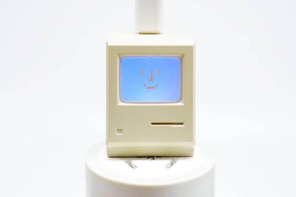 闪极Retro 35W充电器评测:屏屏有奇,小有可为-充电头网