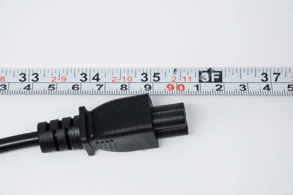 “梅花”与USB-C的结合同样轻盈,联想95W充电器评测-充电头网