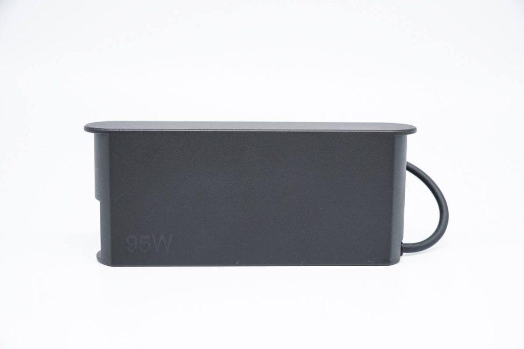 “梅花”与USB-C的结合同样轻盈,联想95W充电器评测-充电头网