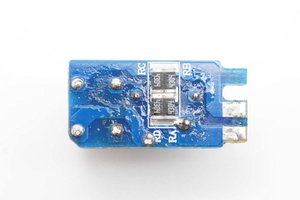 拆解报告:HKS华科生65W 2C1A快充充电器-充电头网
