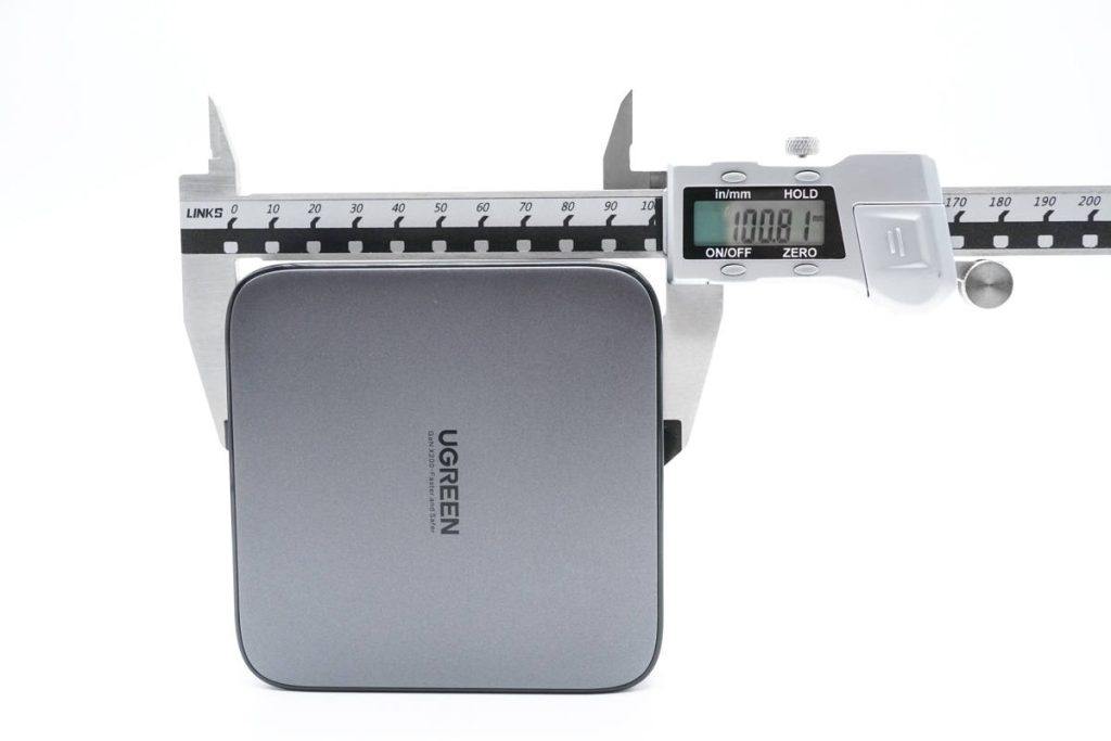 USB-C充电器的终点，六款设备同时快充，绿联200W桌面充评测-充电头网