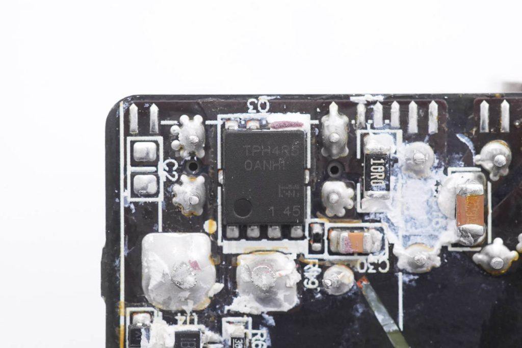 拆解报告：MI小米100W USB-C氮化镓充电器AD100G-充电头网