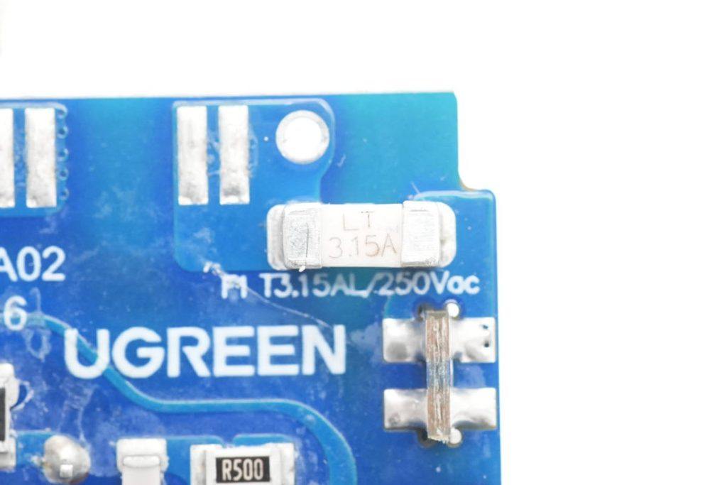 拆解报告：UGREEN绿联45W双C口氮化镓充电器CD294-充电头网