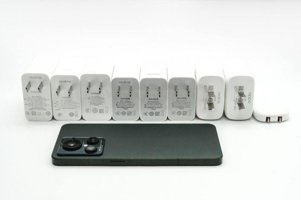 手机|真我GT2大师探索版充电评测：第一代骁龙?8+旗舰芯，100W快充拒绝发烧