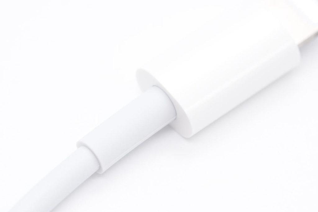 拆解报告：Apple苹果新款USB-C to Lightning线A2561-充电头网
