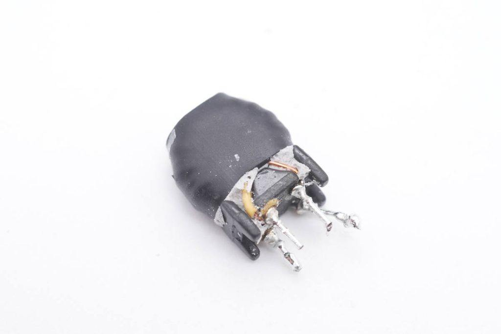 拆解报告：赛小虎35W双USB-C口快充充电器SCC035C2A-充电头网