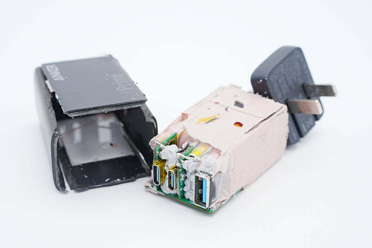 拆解报告:Anker安克65W 2C1A全氮化镓充电器A2668-充电头网