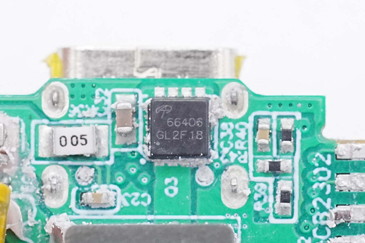 拆解报告:Anker安克65W 2C1A全氮化镓充电器A2668-充电头网